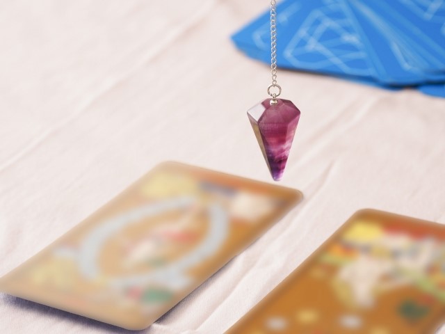占い&スピリチュアルカウンセリング「光のとびら」赤坂サロンセッション